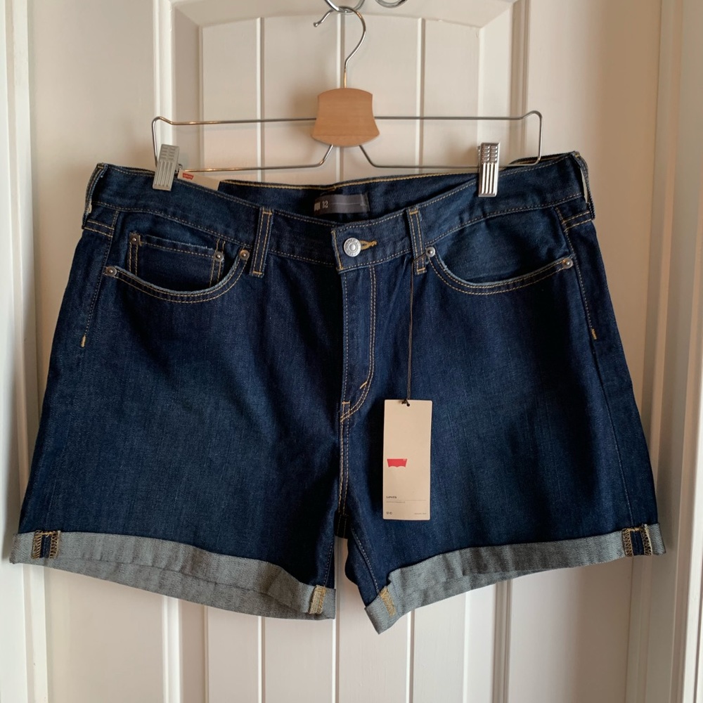 Levi’s 11” Rise Rolled Cuff Shorts